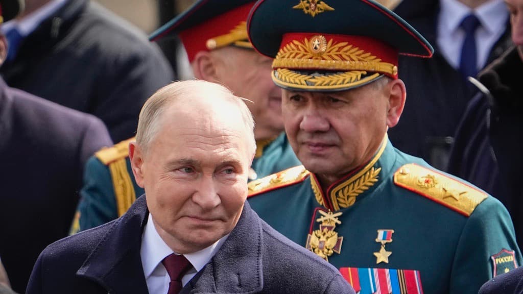Qué hay detrás de la misteriosa purga de jerarcas militares que está realizando Putin en el Ejército ruso