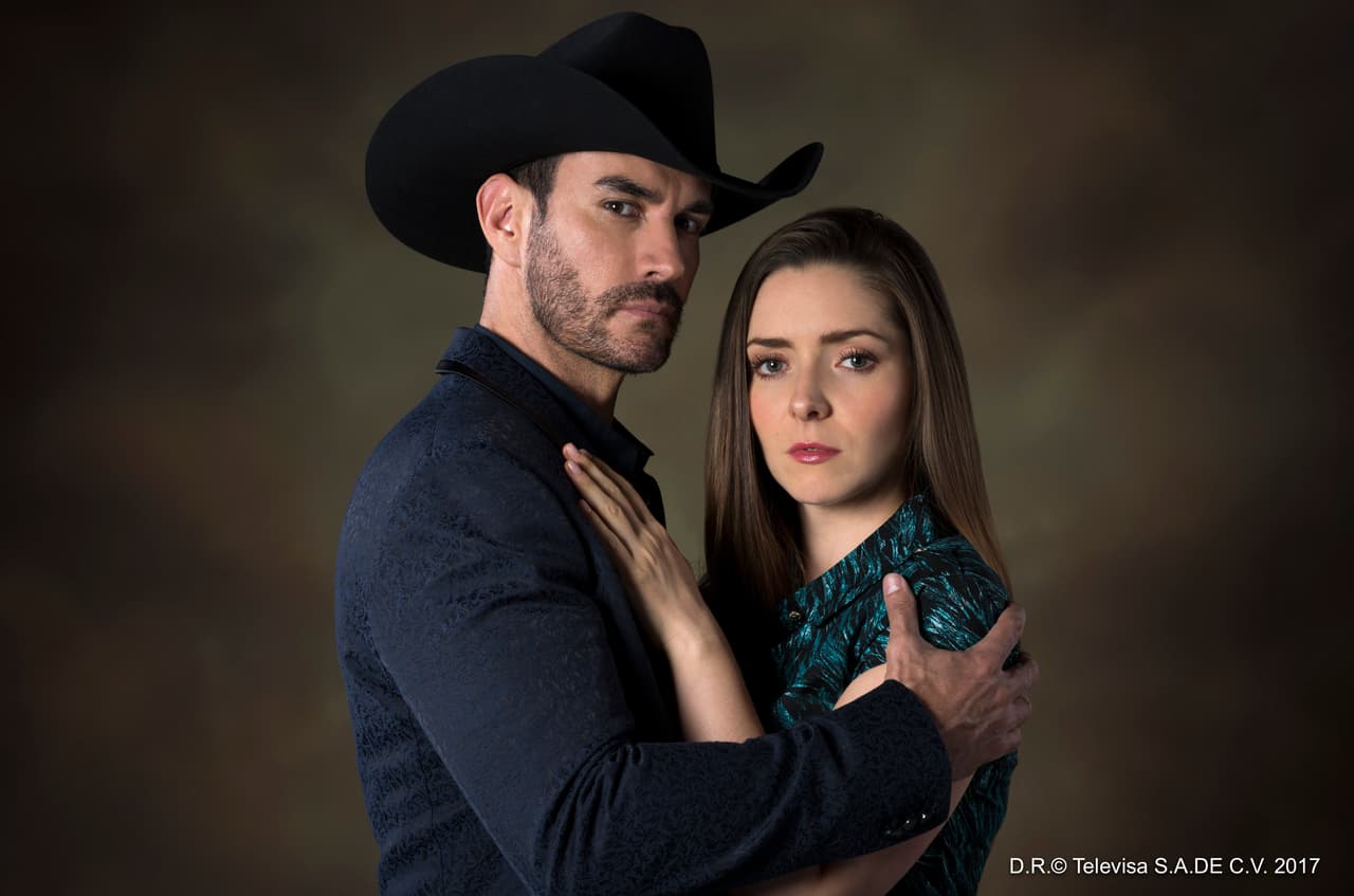 Aquí podrás ver a los personajes de 
<b><a href="http://www.univision.com/temas/africa-zavala">África Zavala</a>, <a href="http://www.univision.com/temas/danilo-carrera">Danilo Carrera</a>, <a href="http://www.univision.com/temas/david-zepeda">David Zepeda</a></b> y 
<b><a href="http://www.univision.com/temas/ariadne-diaz">Ariadne Díaz</a></b> interpretar grandes temas regional mexicano que seguramente se harán memorables. Anteriormente ya hemos disfrutado telenovelas que nos pusieron a cantar y que marcaron época con sus canciones, recuerda las más exitosas.