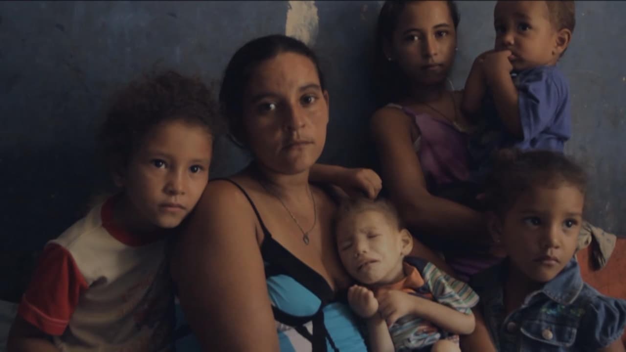 "Sopa de mentira" para alimentar a una familia de seis en Venezuela
