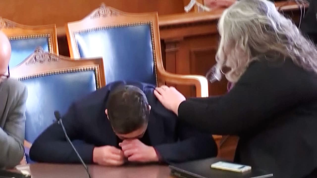 Kyle Rittenhouse es declarado inocente de todos los cargos por matar a dos personas durante protestas en Kenosha