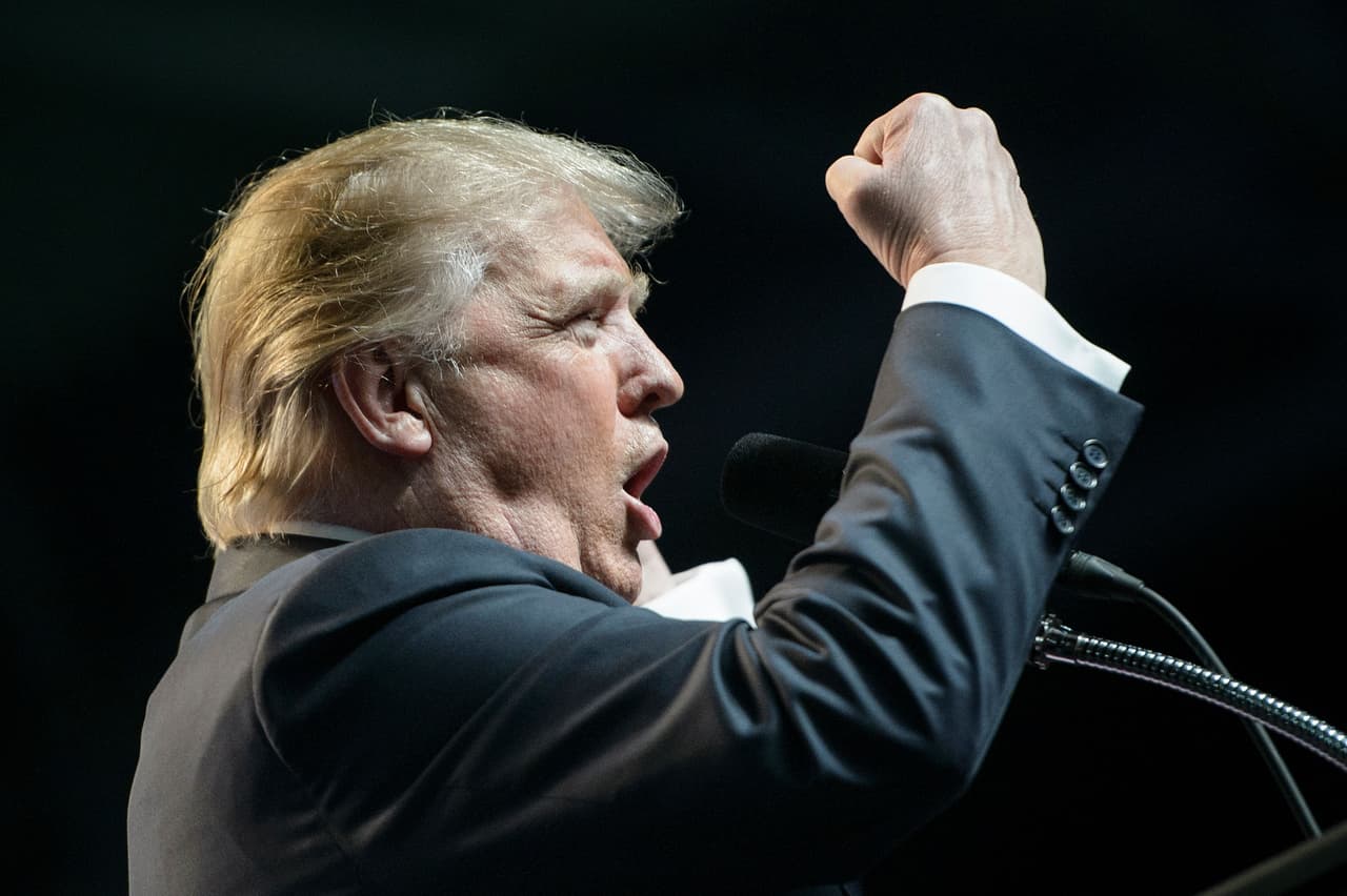 Donald Trump en un mitin, mayo 5, 2016 en Charleston, West Virginia.