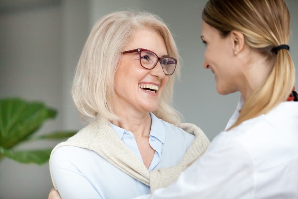 <b>CÁNCER</b>
<br>Eres todo sensibilidad y ves en ello la belleza. Alguien amoroso que aunque apenas conozcas, parece que lo haces desde toda la vida.
<br>