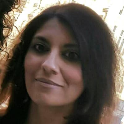 María R. González