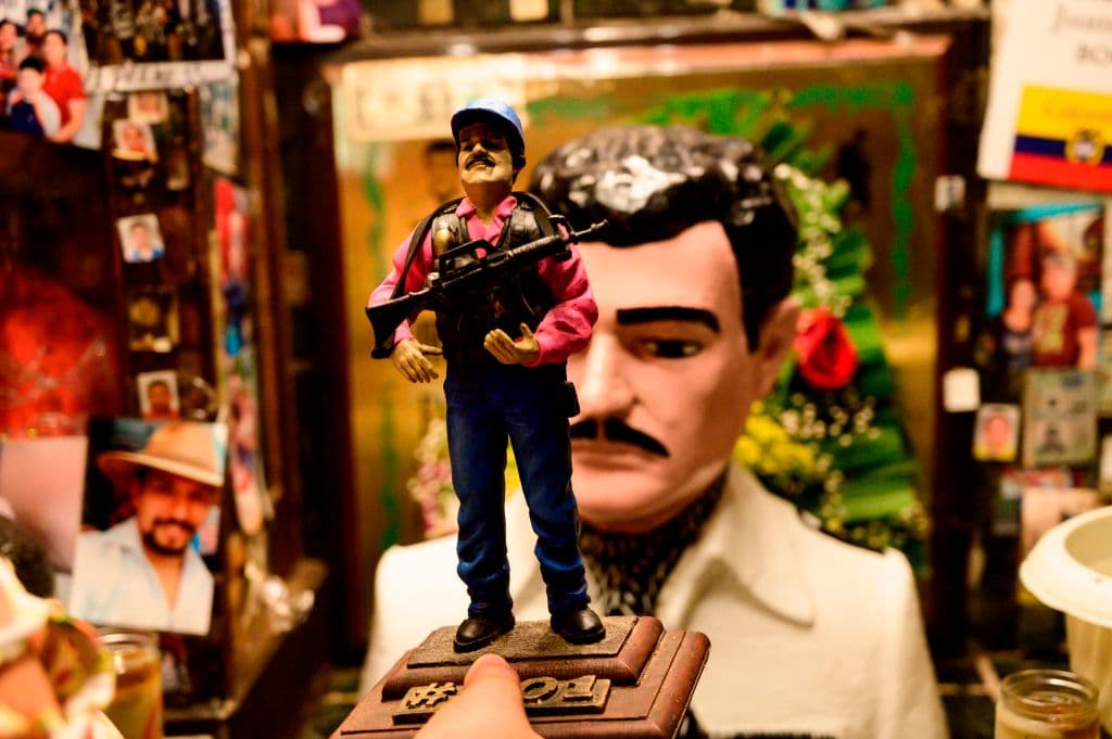 <h3 class="cms-H3-H3"><b>Sinaloa</b></h3>
<br>
<b>Nivel 4- No viajar</b>
<br>
<b>Peligro: delincuencia y secuestro</b>
<br>
<br>Las autoridades estadounidenses advirten que el crimen violento está muy extendido en esa zona de México, debido a que es el lugar donde algunas organizaciones criminales tienen su sede.
<br>
<br>Uno de esos grupos a los que la alerta hace referencia es al Cartel de Sinaloa, que era liderado por el narcotraficante mexicano Joaquín 'El Chapo' Guzmán.