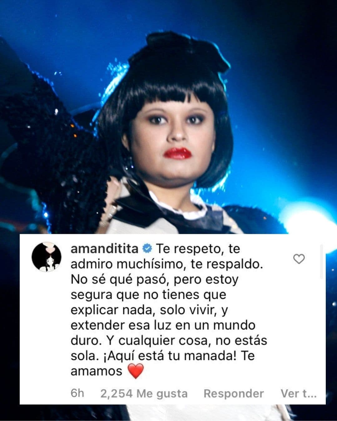La cantante 
<b>Amandititita</b> recalcó "¡Aquí está tu manada!" ante la denuncia de Ángela de violación a su privacidad.