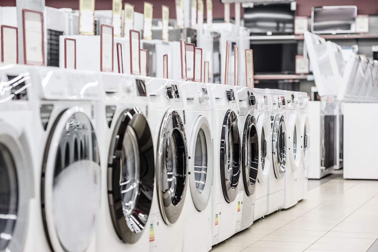 <b>Equipos de lavandería: +9.2%</b>
<br>
<br>Según los economistas, a medida que la pandemia ceda, los consumidores deberían gastar más en viajes, entretenimiento y otros servicios y menos en bienes como automóviles, muebles y electrodomésticos, lo que reduciría la presión sobre las cadenas de suministro.