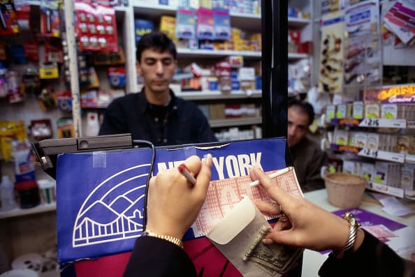 Los 3 números ganadores de la lotería de Nueva York fueron vendidos en la misma tienda