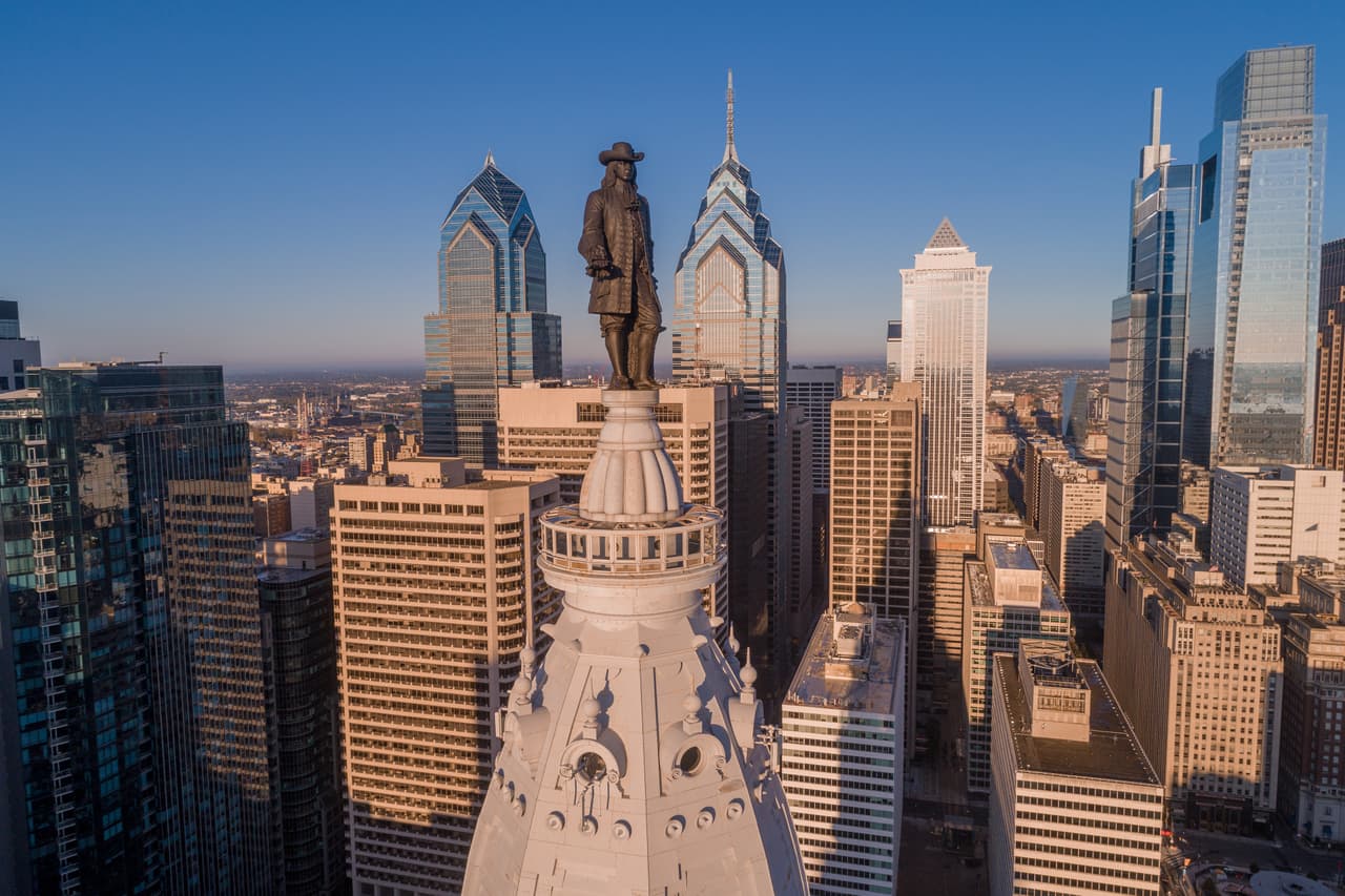 <h3 class="cms-H3-H3">2. Pennsylvania</h3>
<br>
<br>🔨 
<b>Déficit de empleos no agrícolas en comparación con 2020:</b> -118,300
<br>