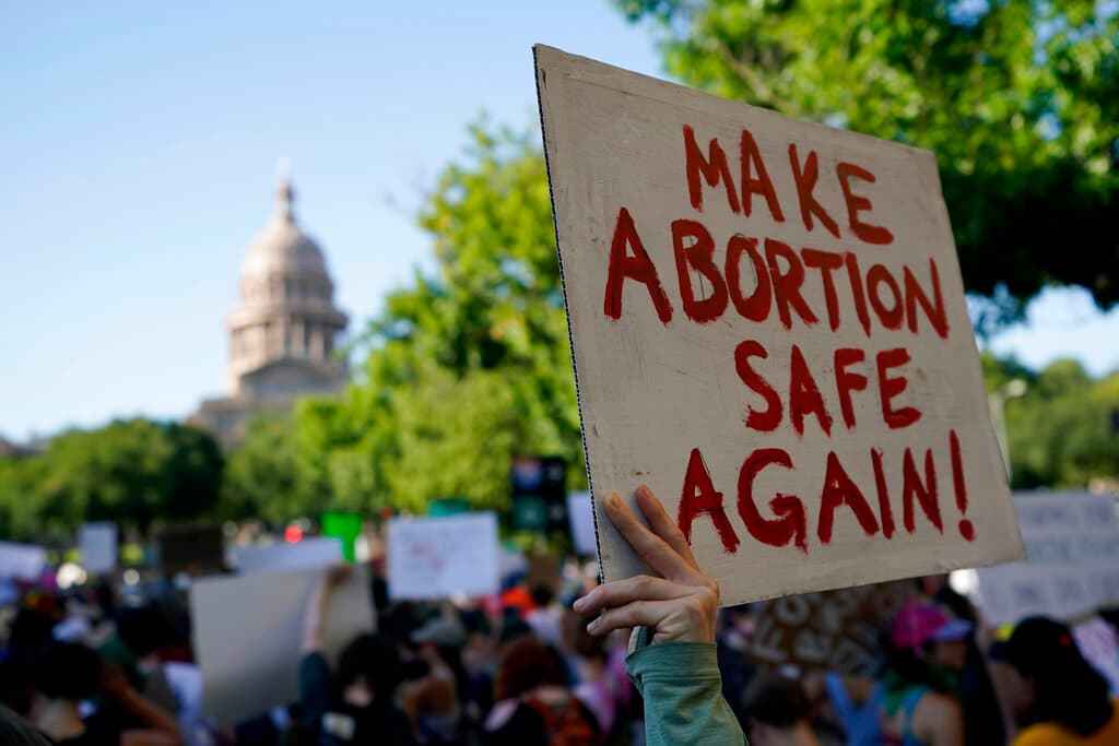Lidiar con resultados de pruebas genéticas será todavía más traumático con nueva ley del aborto