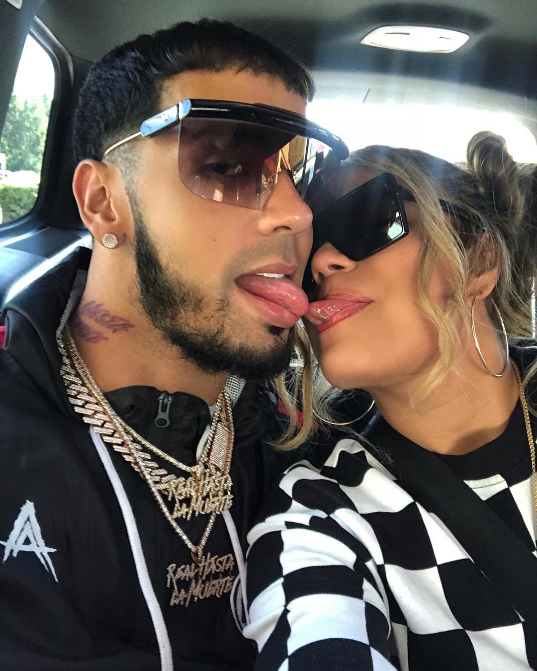 Toda historia de amor tiene un principio, aunque algunas veces no tiene un final feliz. Tal es el caso de la relación que durante tres años vivieron intensamente 
<a href="https://www.univision.com/famosos/karol-g-y-anuel-terminan-noviazgo">Karol G y Anuel AA</a>.