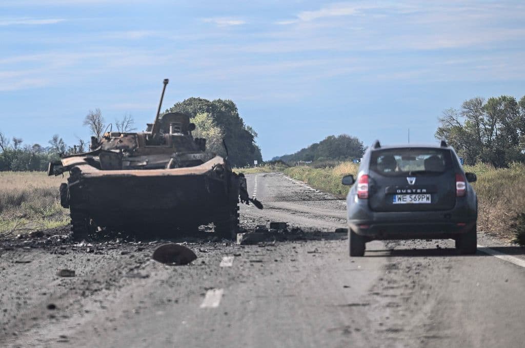 La noticia tampoco fue bien recibida por 
<b>blogueros militares rusos y comentaristas nacionalistas, que mostraron su desagrado</b> con un anuncio que lamentaron como una gran derrota y pidieron al Kremlin responder con fuerza.