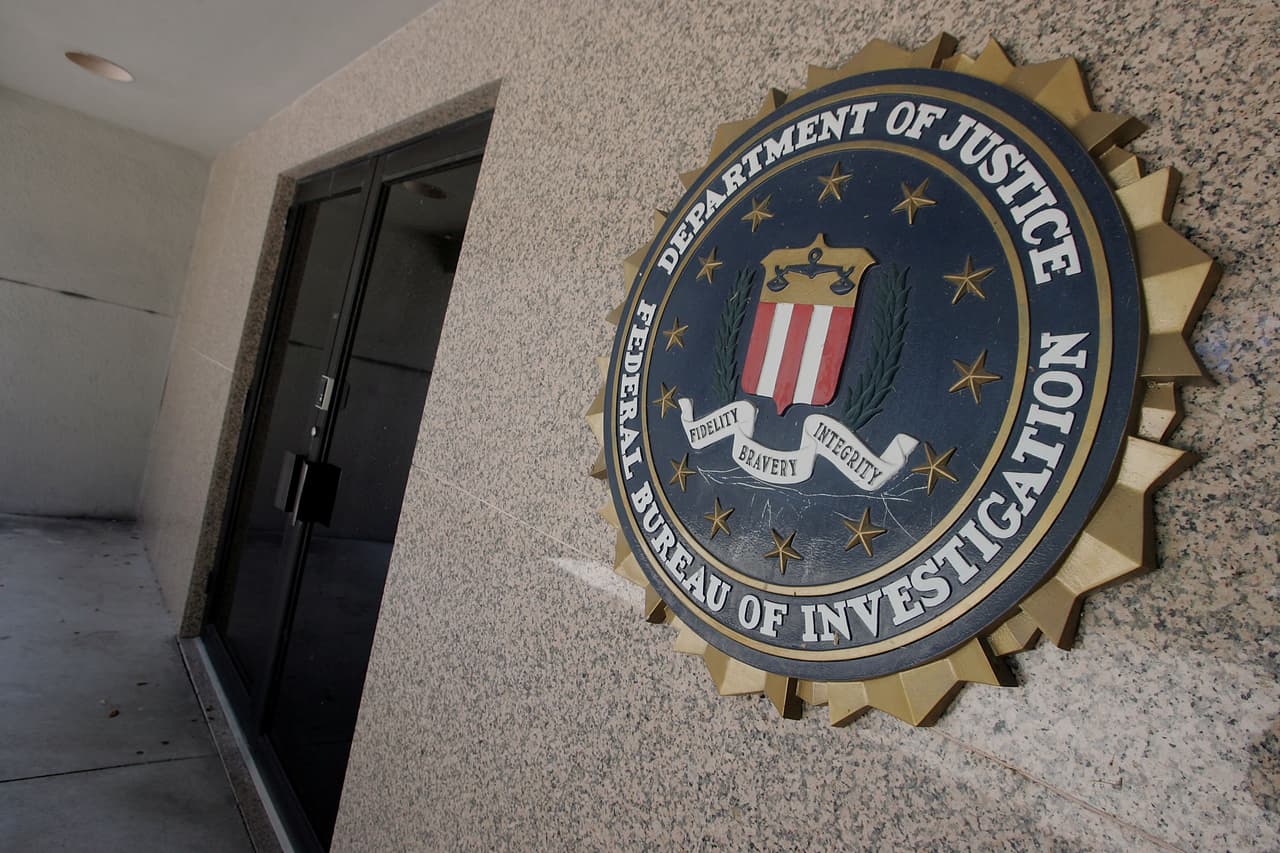 En el 2021 el FBI ofreció
<b> </b>una recompensa por información sobre el responsable de apuntar con un láser a un avión de la Fuerza Aérea.
