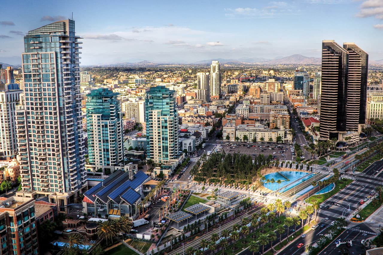 <b>1. San Diego, California:</b> El costo medio de la vivienda en San Diego en 2022 fue de $919,507, en comparación con un promedio nacional mucho más bajo que se sitúa en $383,883.