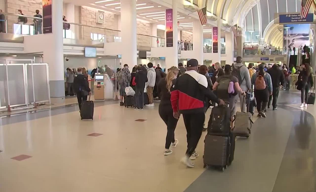 Lo que deben saber todos los extranjeros que piensan viajar a EE.UU. por aire y tierra