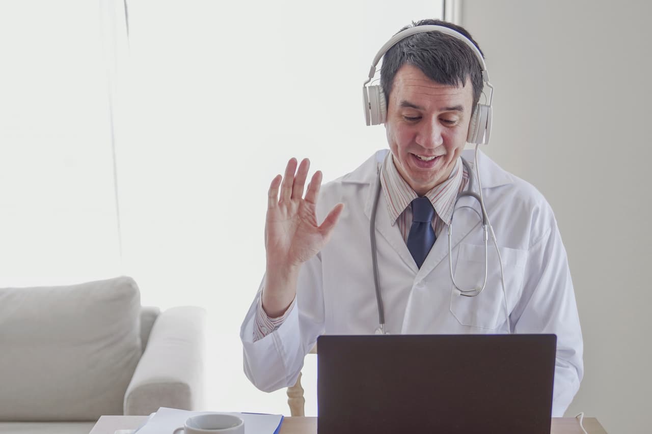 <b>¿Me quedaré sin cobertura de Medi-Cal a partir del 31 de marzo? </b>
<br>La respuesta es no. La cobertura continuará hasta los próximos 12 meses. Sin embargo, se pide que todos los beneficiarios de Medi-Cal actualicen su información personal.