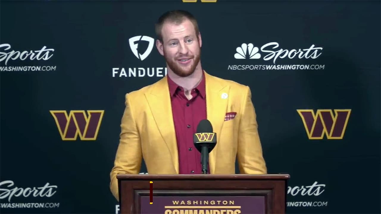 Carson Wentz es presentado como QB de los Washington Commanders