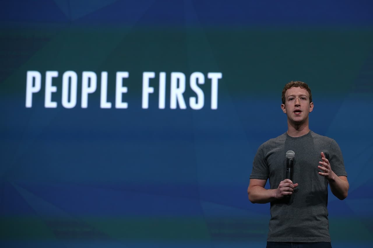 Por qué Mark Zuckerberg se parece cada vez más a un político... y parece querer serlo
