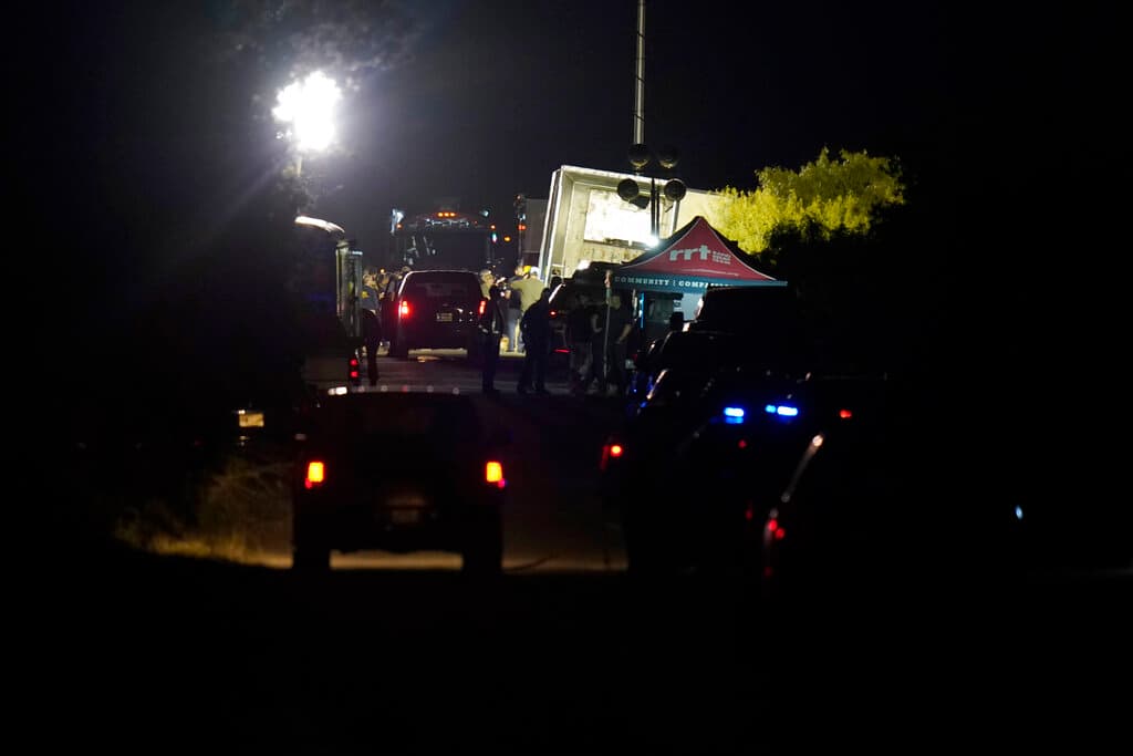 En el caso reciente en que murieron más de 50 migrantes, las víctimas tenían sobre sí “una sustancia picante”, supuestamente para tratar de burlar los filtros de seguridad, dijeron las autoridades.