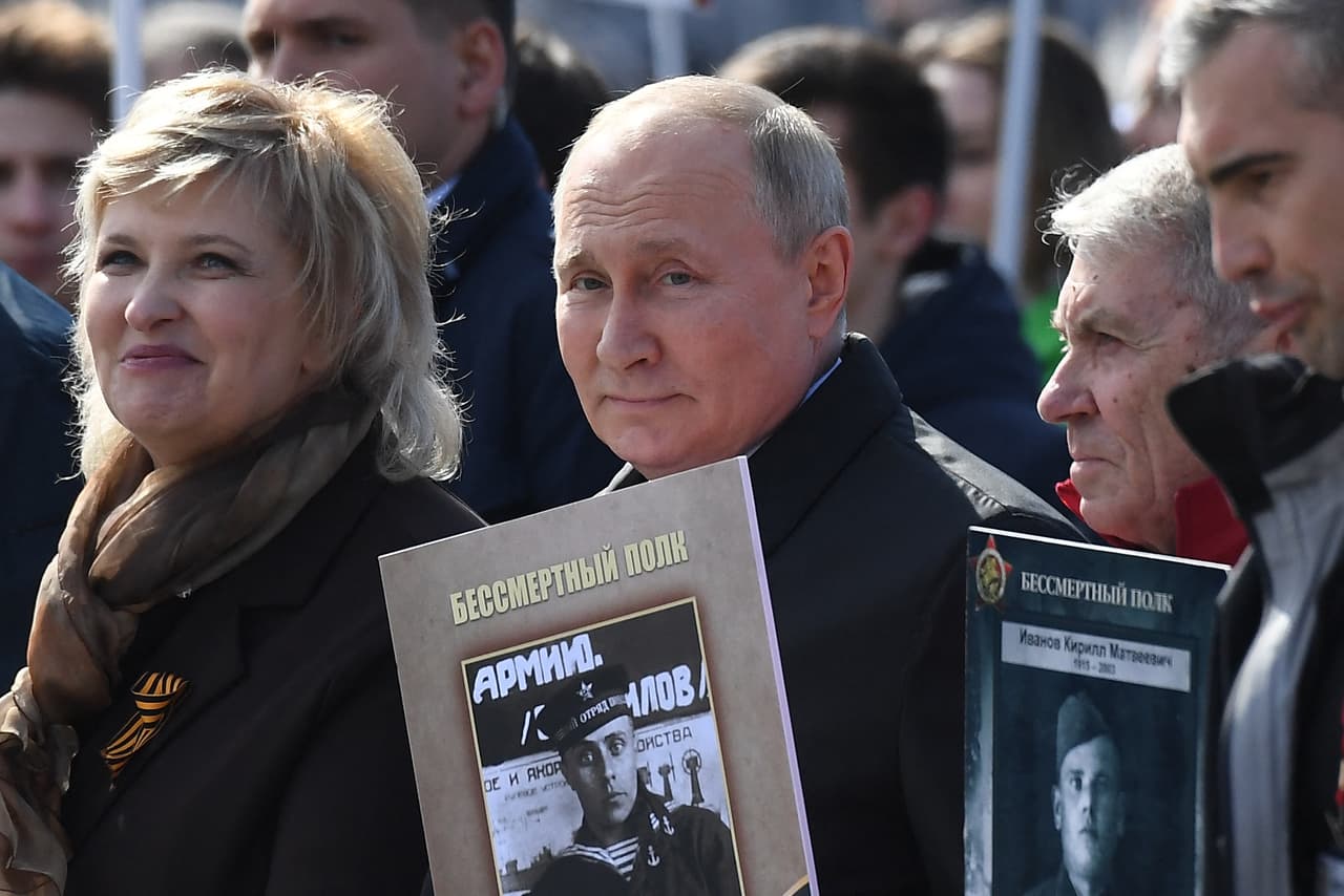 <b>El Kremlin negó tener tales planes y calificó los informes de "falsos" y "tonterías". </b>Pero también había negado intenciones de invadir Ucrania cuando toda la inteligencia occidental decía que la acumulación de 150,000 tropas en la frontera presagiaban una invasión.