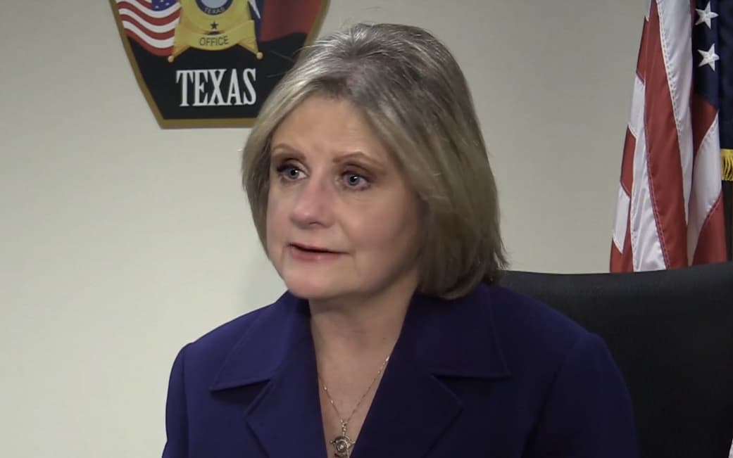 Sally Hernández: La alguacil del condado Travis se ha opuesto a que el condado abandone sus políticas de protección a inmigrantes desde que asumió el cargo a principios de este año. 
<a href="http://www.univision.com/austin/kakw/noticias/inmigracion/sally-hernandez-asegura-que-seguira-protegiendo-a-la-comunidad-video">Dicha postura le ha ocasionado varios enfrentamientos con el gobernador de Texas. </a>
