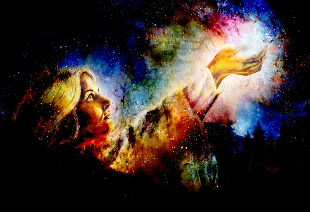 Existen diferentes tipos de energía que rodean al Universo en todo momento, como la química, calorífica, electrónica, pero queremos destacar la importancia que tiene la energía cósmica para tu plenitud.
