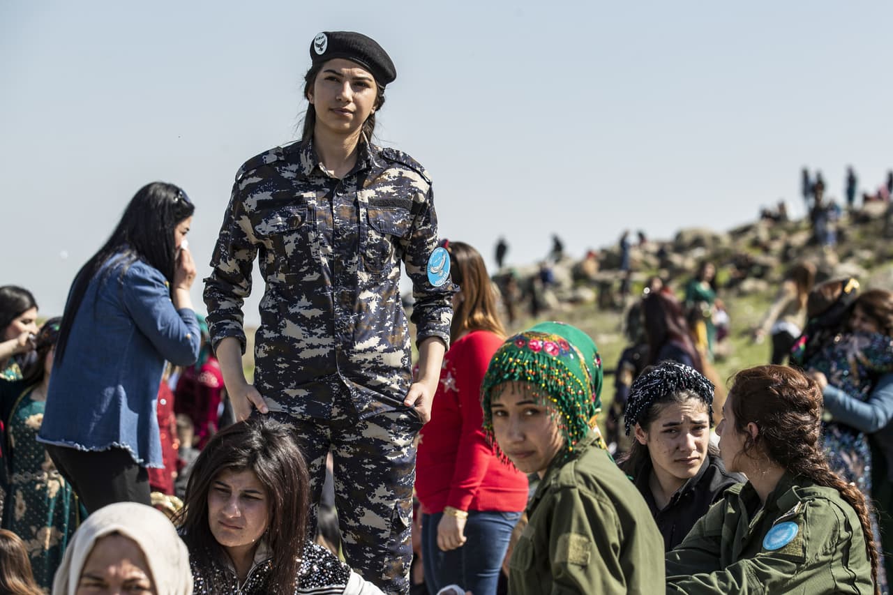 En el Kurdistán sirio, en la provincia de Hasaka, las mujeres celebran este día de forma masiva. Aquí las milicias femeninas han tenido un papel protagónico en la lucha contra Estado Islámico y han conseguido importantes derechos que no tienen en otras partes del Oriente Medio.