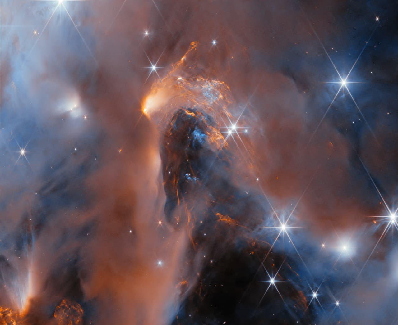 Esta imagen de una brillante nube cósmica ayudará a entender cómo se forman los planetas y las estrellas