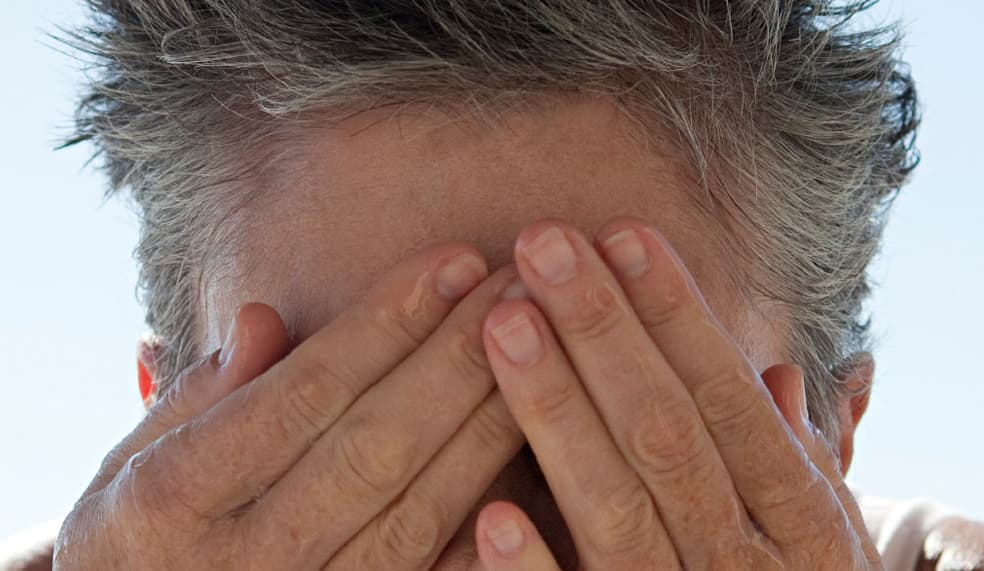 No se toque la boca, nariz y los ojos sin haberse lavado las manos.