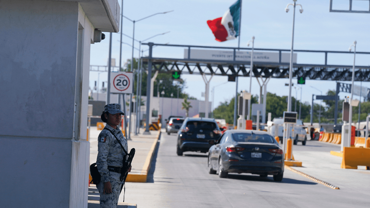 ¿Vas a México en carro en Semana Santa? Así puedes sacar tu permiso para cruzar 