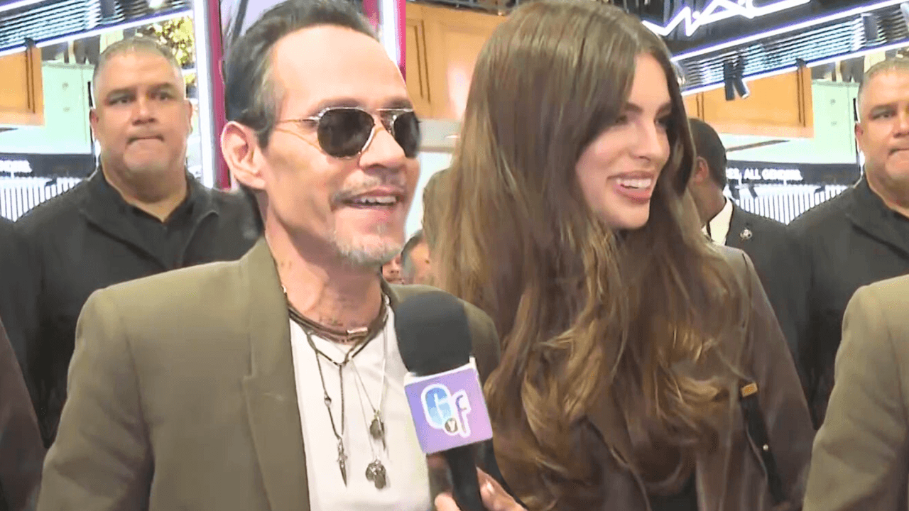 Marc Anthony presenta su línea de relojes junto a su esposa Nadia Ferreira, ¿viene otro bebé pronto?