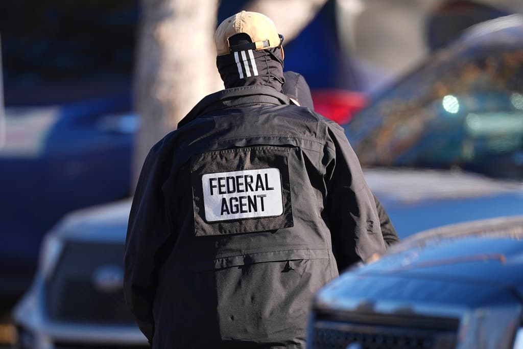 Jueza federal ordena al gobierno de Trump notificar con 21 días de antelación a algunos venezolanos que planee deportar