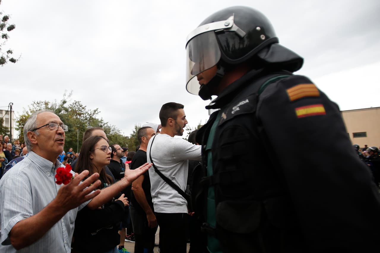 El gobierno regional y el Estado se han enzarzado en una serie de acusaciones sobre la responsabilidad de los enfrentamientos.