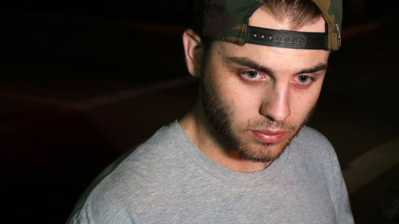 Este joven rompió una ventana con una silla y ayudó a salvar a más de 30 personas del bar en medio del tiroteo