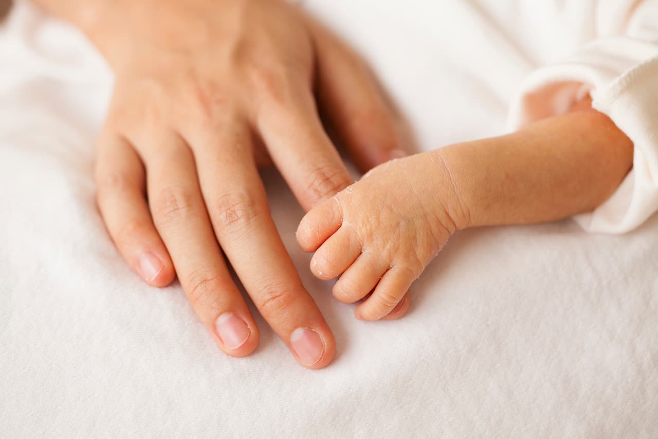 Un bebé 'microprematuro' con solo 30% de probabilidades de vivir ahora celebra su primer cumpleaños 