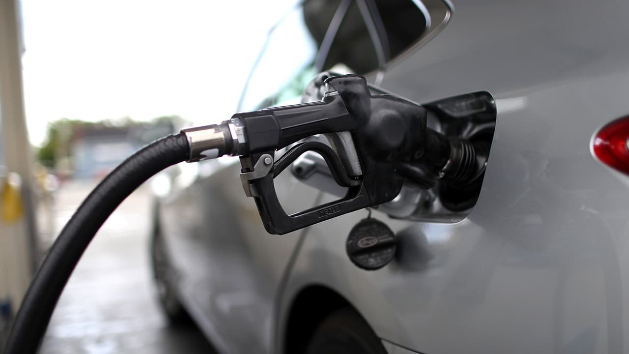 Sobre todo en Los Ángeles, donde el precio del galón promedió $5,80 y en algunas estaciones de gasolina 
<b>superó los $7,00.</b>