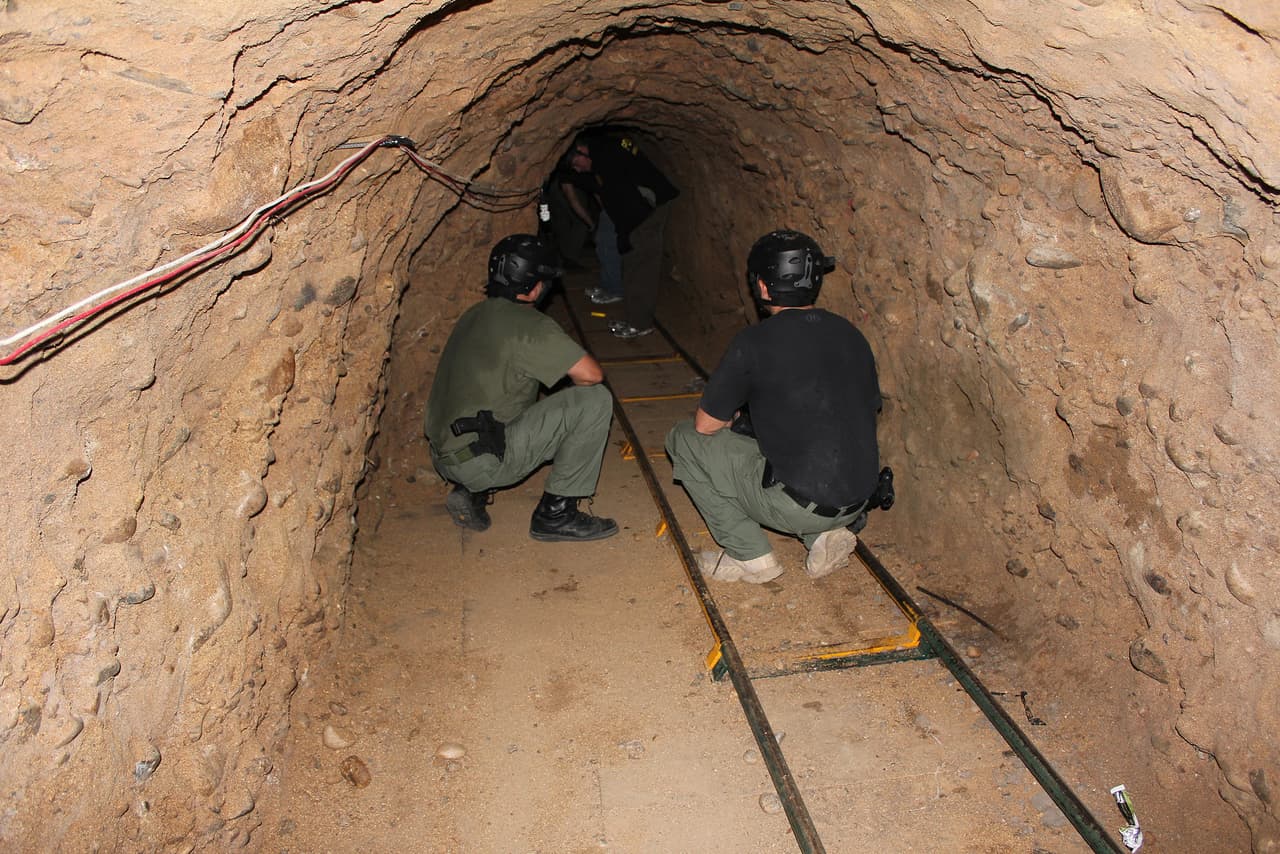Narcotúnel. Los pasadizos subterráneos que pusieron de moda los Arellano Félix.