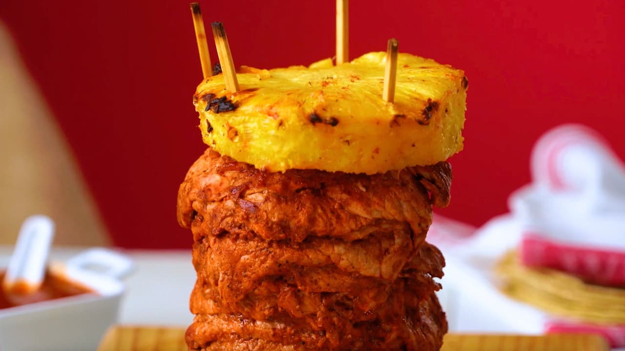 Tacos al pastor en trompo