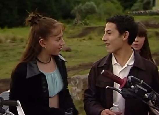 En esta historia, actuó al lado de 
<b><a href="https://www.univision.com/entretenimiento/celebridades/naidelyn-navarrete-de-la-telenovela-amigos-por-siempre-anuncia-que-llegara-al-altar-fotos" target="_blank">la actriz Naidelyn Navarrete</a></b>, quien interpretó el papel de su hermana Renata.