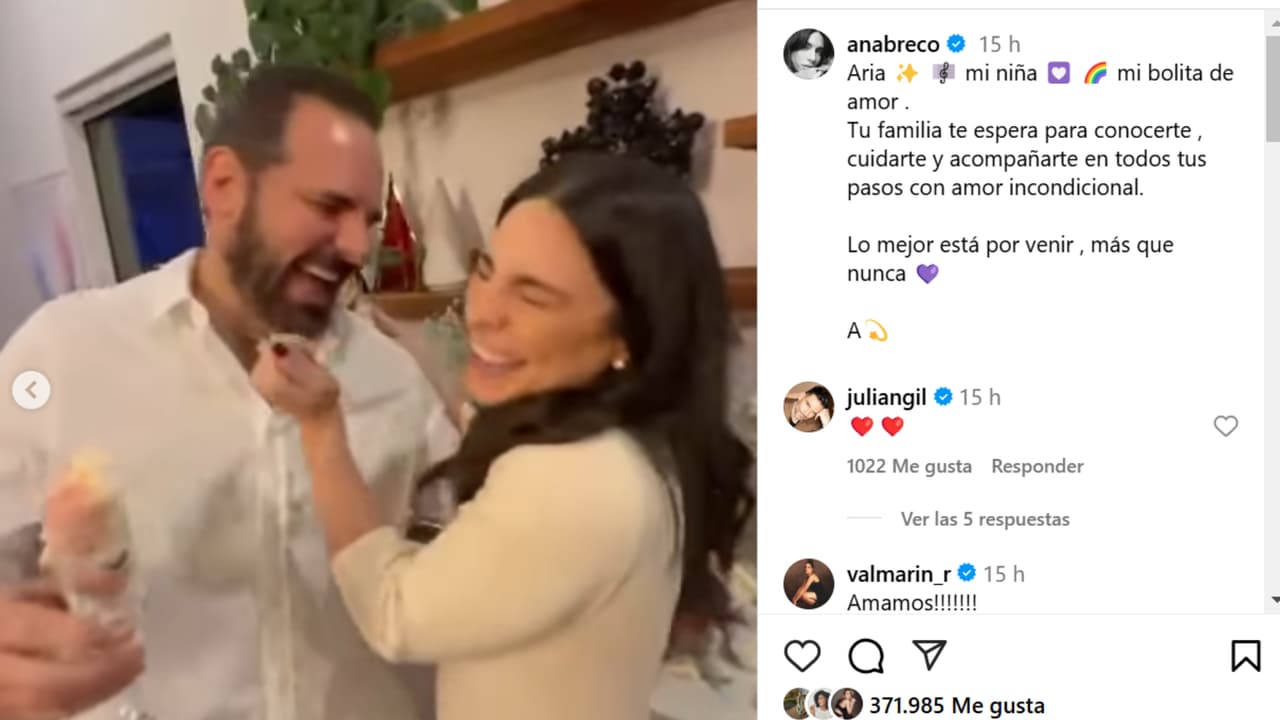 Por medio de un pastel, Ana Brenda Contreras y su esposo revelaron que su bebé es una niña.