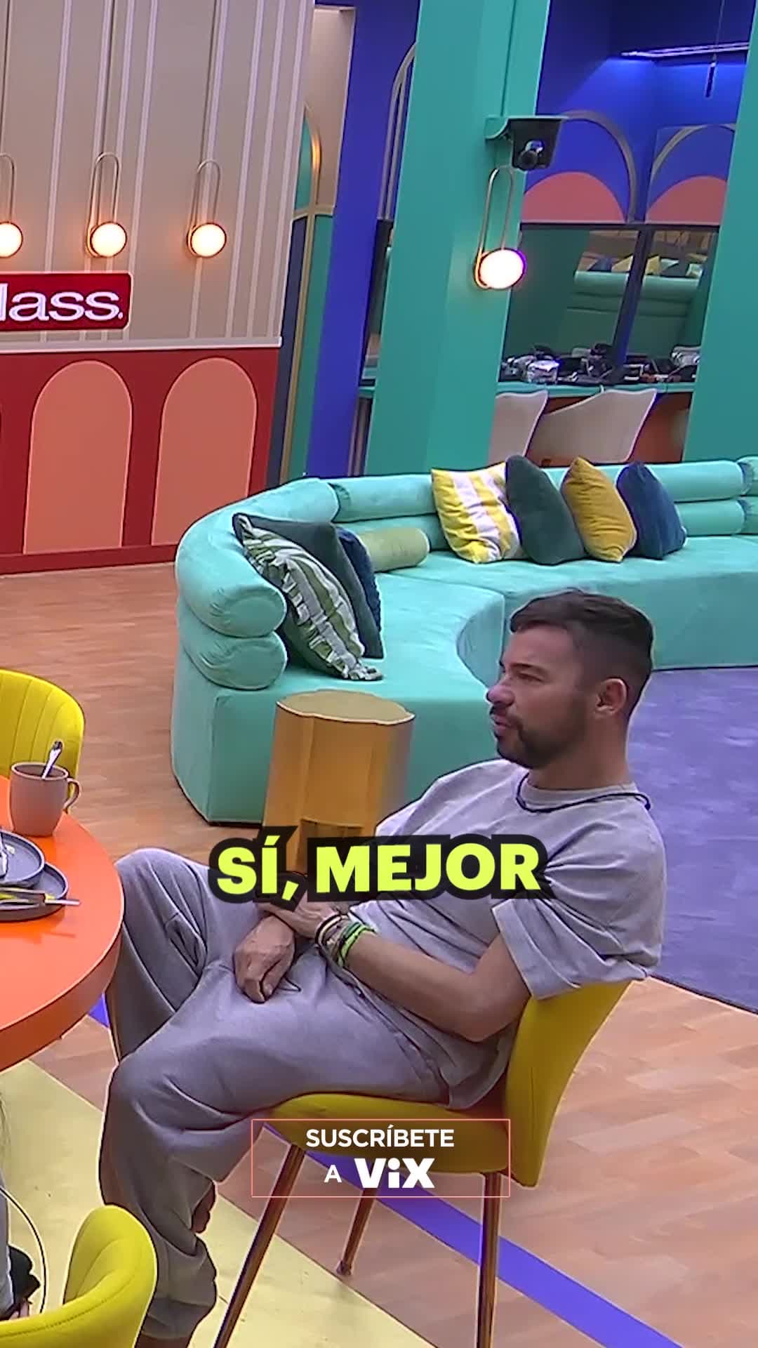 Aldo busca la revancha le quiere cortar el cabello a Mar