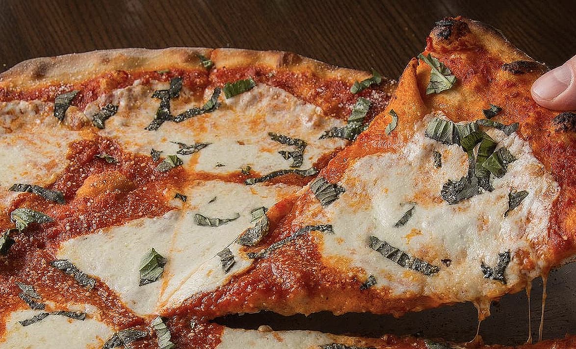 <a href="http://deninossi.com/" target="_blank">Denino's pizzeria</a> Las mejores pizzas en NYC