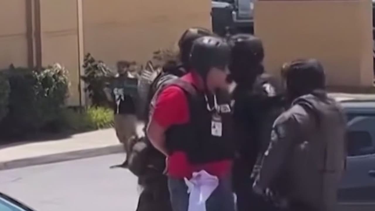 Mario Guevara denuncia que está en una “celda de castigo” en el Centro de Detención de ICE en Folkston