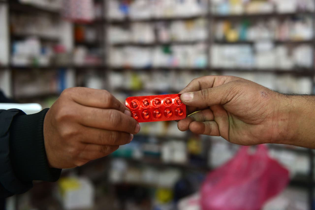 ¿Has dejado de tomar un medicamento o alterado la dosis debido a su alto precio? Queremos conocer tu historia