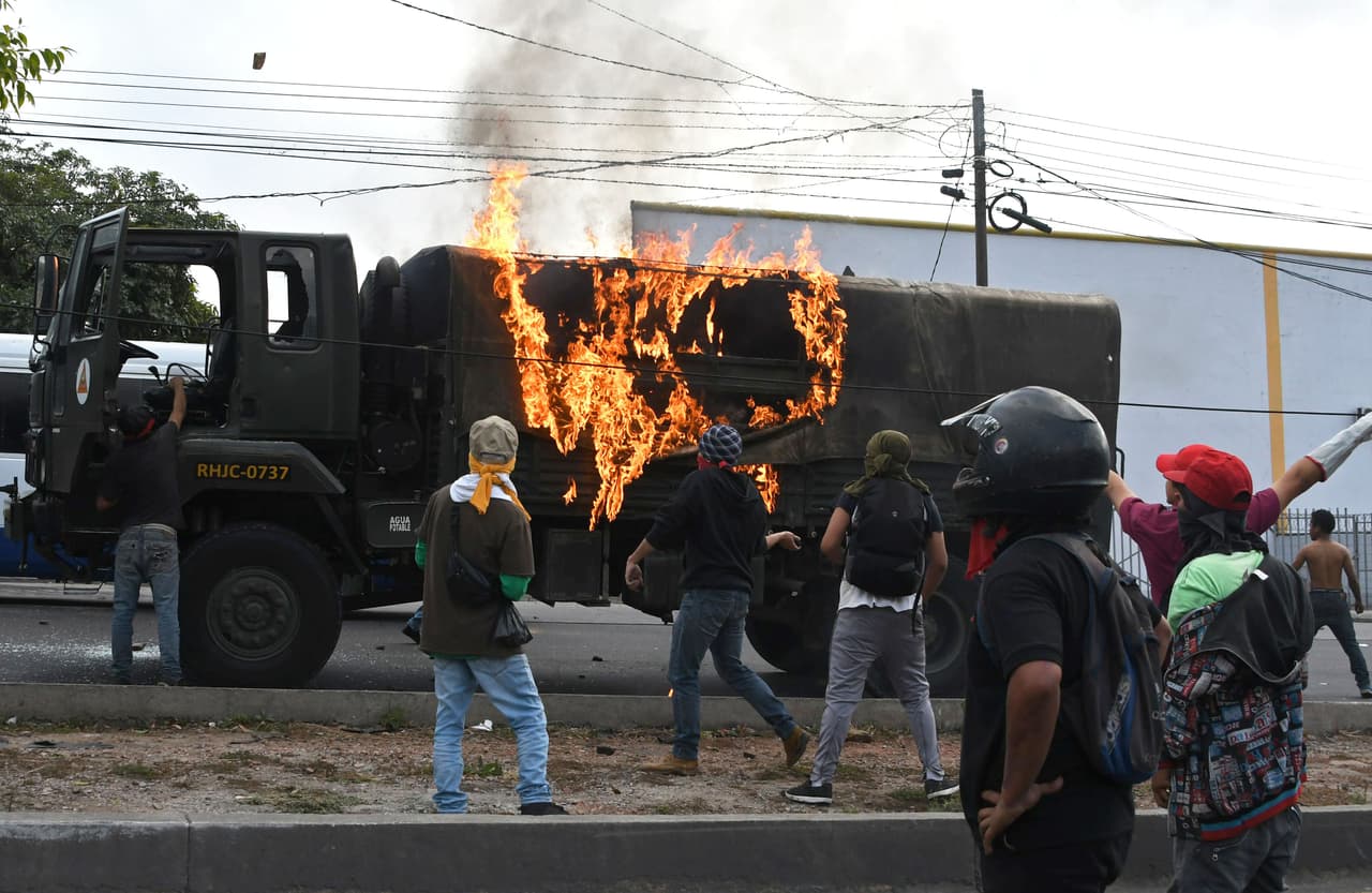 El organismo hondureño de derechos humanos asegura en su informe que realizó "acciones" para lograr la liberación de varios de los detenidos, especialmente jóvenes y niños que "no habían cometido delitos" y que ha sido mediador en algunos enfrentamientos entre manifestantes y policías.