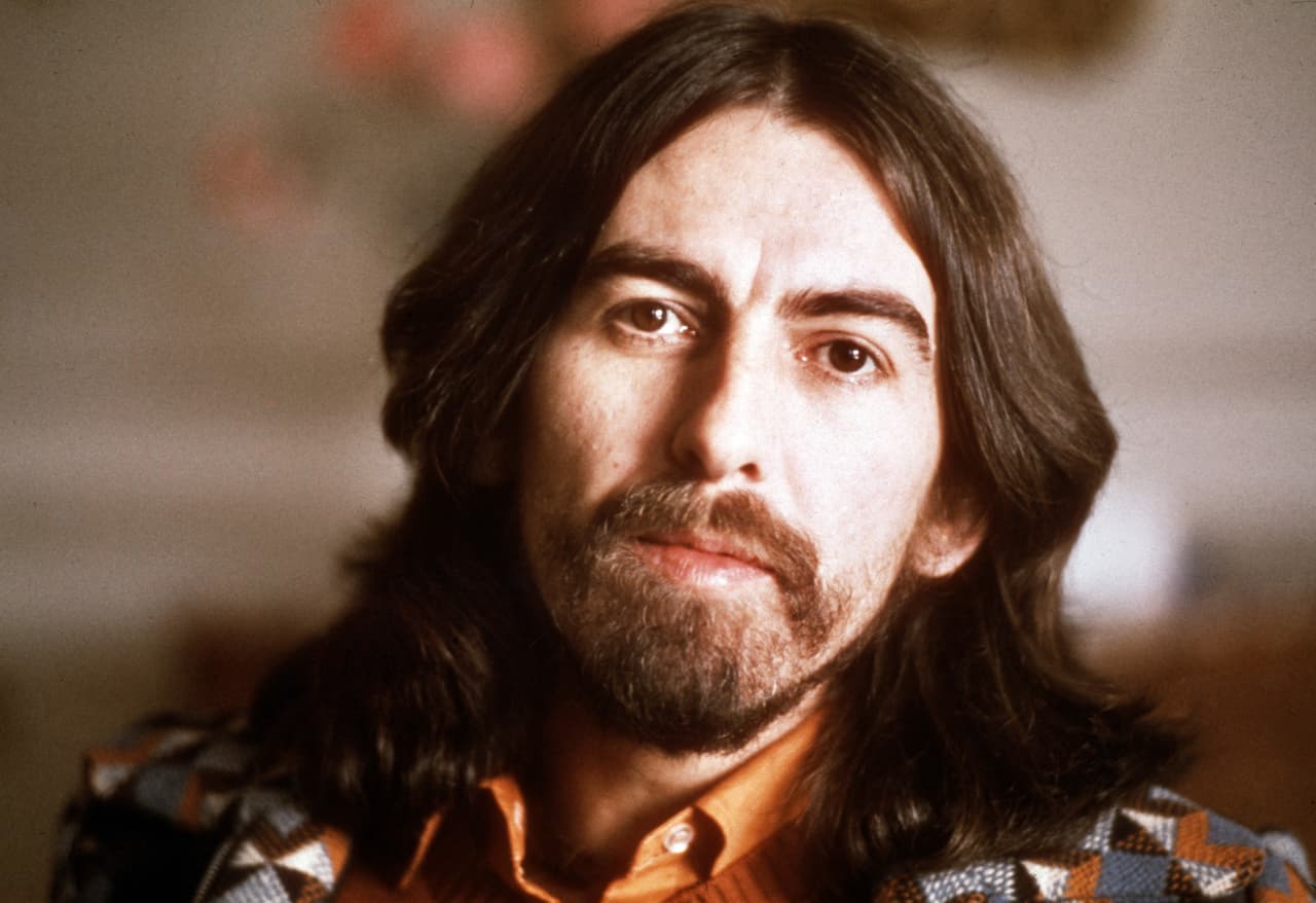 <b>George Harrison.</b> “El uso sin autorización the ‘Here comes the sun’ en la Convención Republicana es ofensiva y está en contra de los deseos de los representantes del patrimonio de George Harrison”, 
<a href="https://twitter.com/GeorgeHarrison/status/756329307325235202"><u>tuitearon en la cuenta del fallecido exbeatle</u></a> en julio de 2016.
