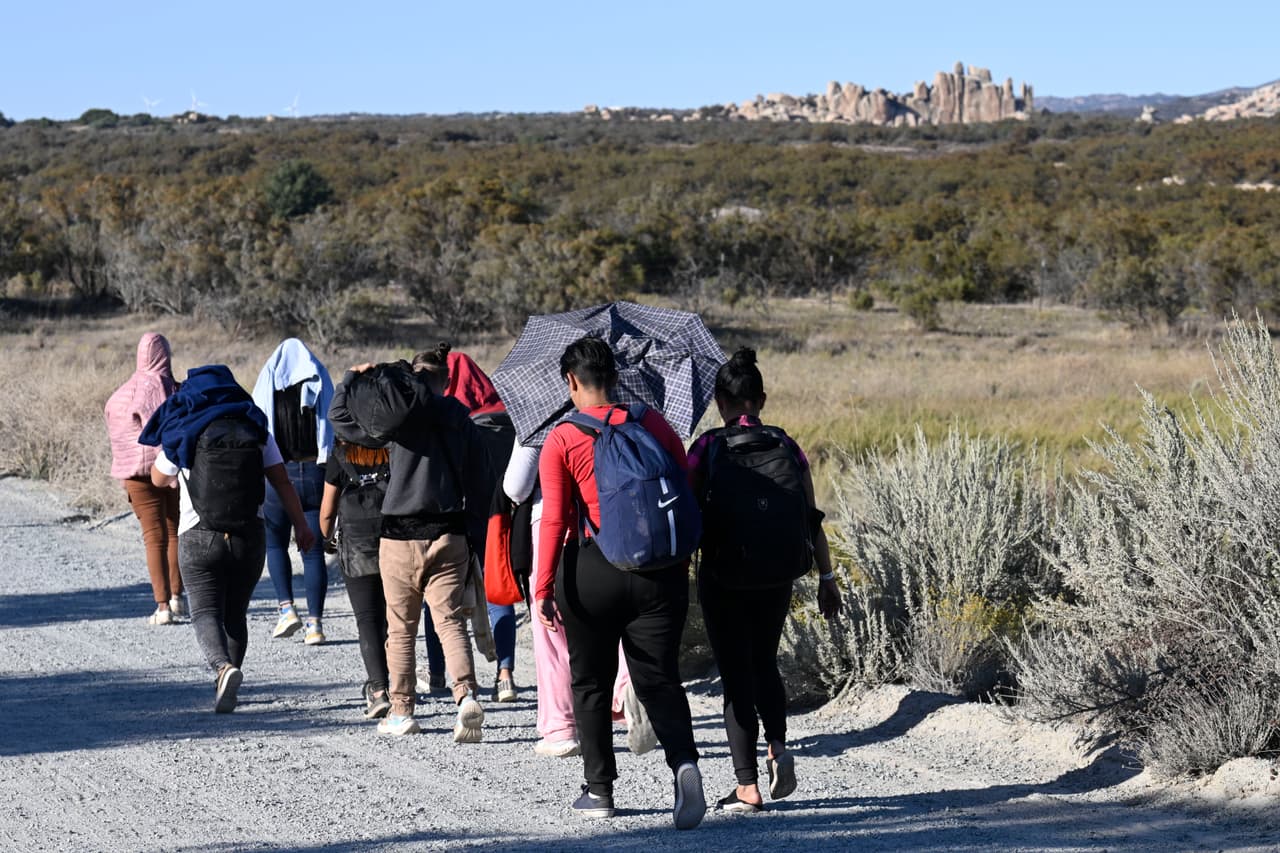Si cancelaron tu deportación y pedirás asilo en EEUU, a partir de este lunes hay un nuevo formulario