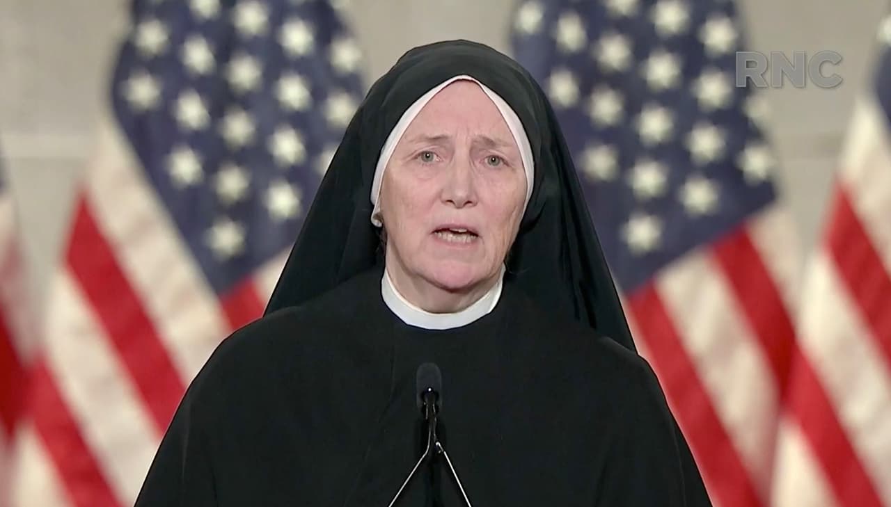 Deirdre Byrne, una cirujana, misionera y monja católica, agradeció el apoyo que del presidente a la causa antiaborto.