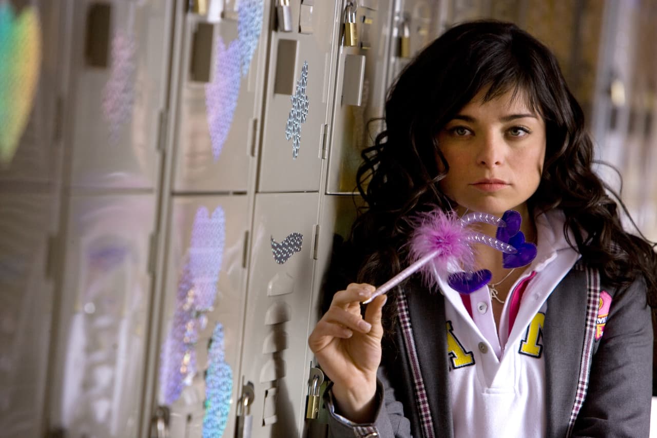 La fama de 
<b><a href="http://www.univision.com/temas/violeta-isfel">Violeta Isfel</a> </b>despegó desde su participación antagónica en 'Atrévete a soñar', pero lo que muchos no sabían es que ella ya era una orgullosa mamá, ya que decidió embarazarse a muy corta edad.