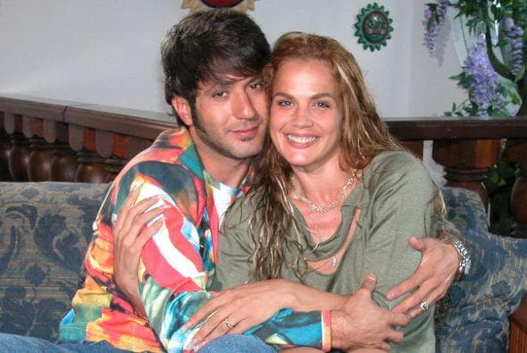 “Cuando yo conocí a Bobby, Emilio ya había nacido, entonces yo pienso que el destino es travieso y le da comidita a los buitres, ¿me entiendes?”, respondió.
