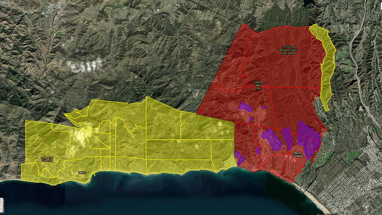 Al menos 
<b>106 casas en Palisades están bajo órdenes de evacuación</b> obligatoria en las áreas de Getty Villa, Highlands cerca de las áreas quemadas, área de Bienveneda cerca de Temescal Canyon Park, área de Reseda Blvd/Marinette Road cerca de Will Rogers State Park, Mandeville Canyon sobre Tanners Road.